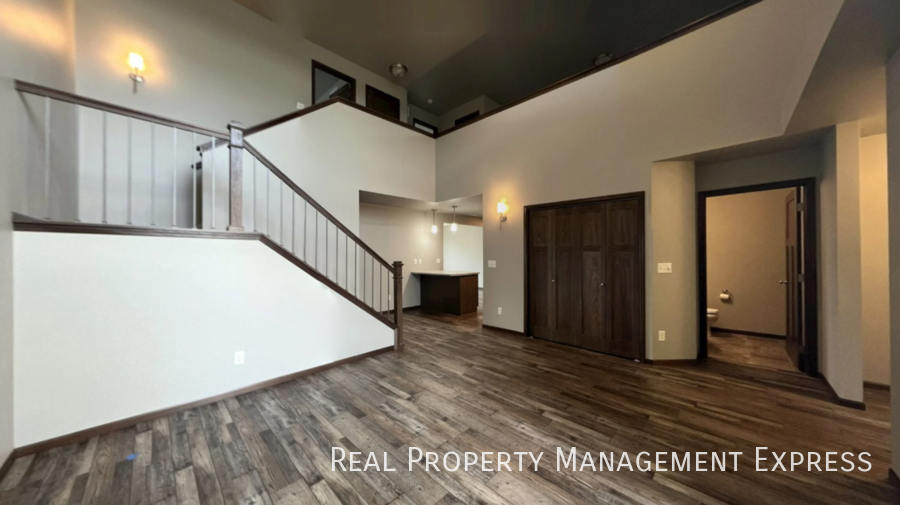 5611 S Yarrow Trl - Photo 2 of 23