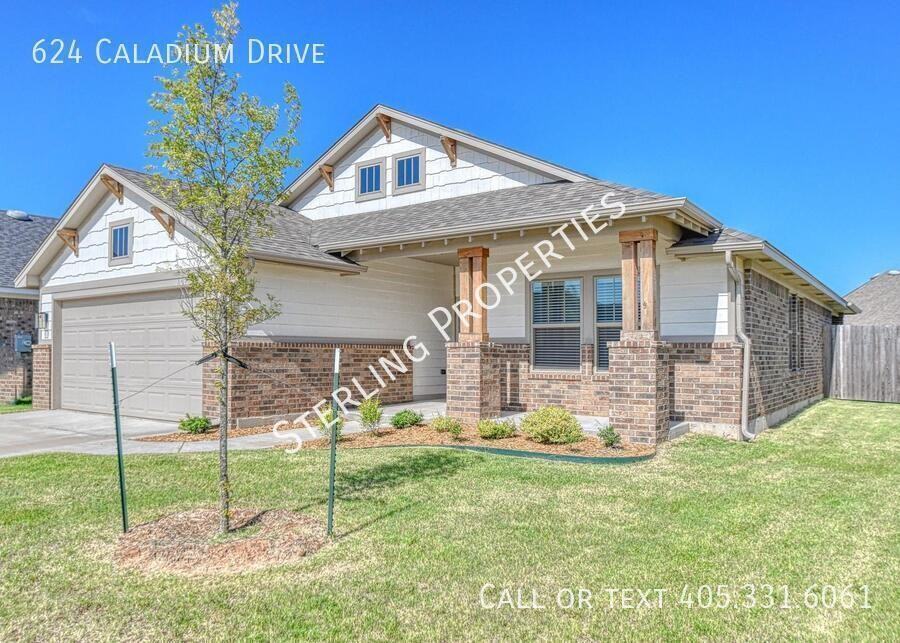 624 Caladium Dr - Photo 2 of 32