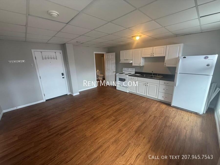 35 Main St #45 - Photo 2 of 7