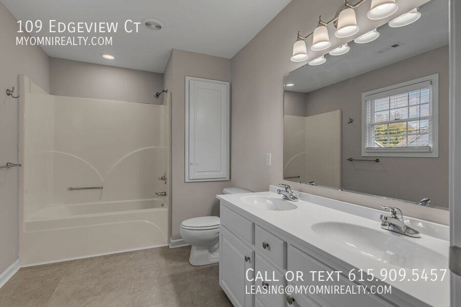 109 Edgeview Ct - Photo 4 of 34