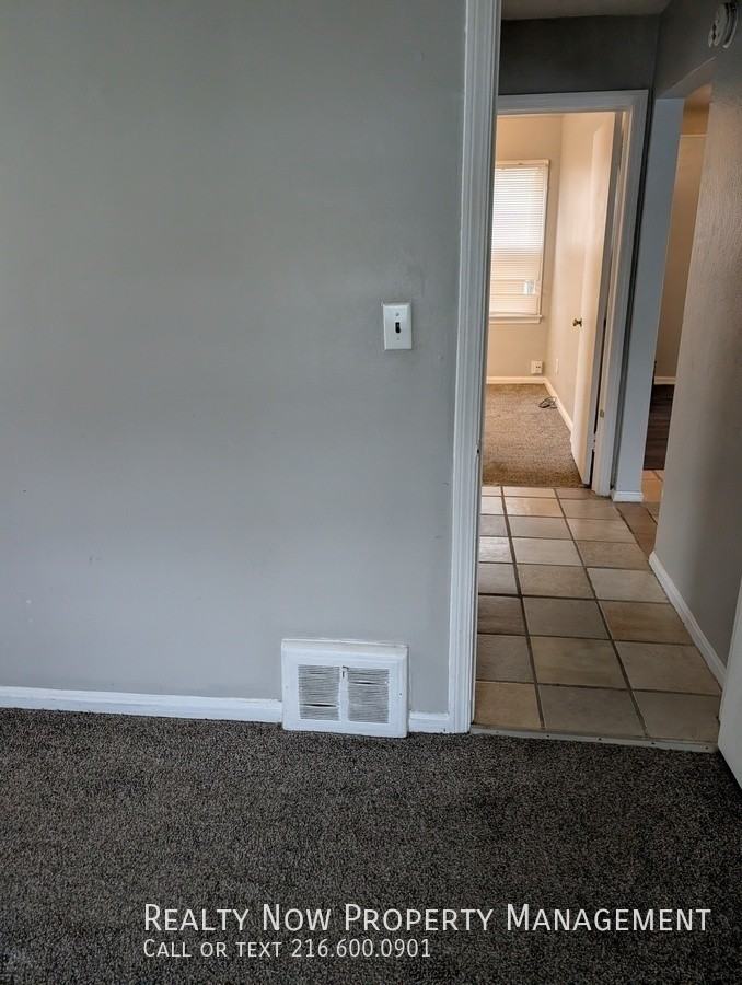 27471 Forestview Ave - Photo 6 of 12