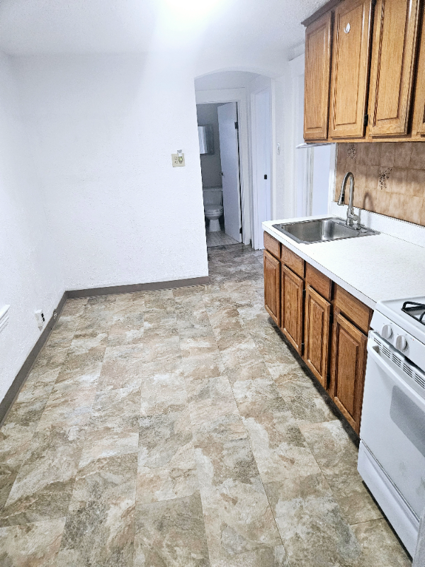 23 Union St #2 - Photo 7 of 10