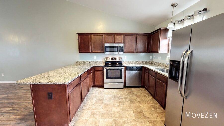 113 S Canyon Ridge Dr - Photo 2 of 20