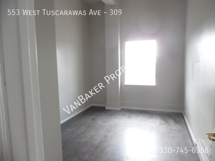 553 W Tuscarawas Ave #309 - Photo 5 of 12