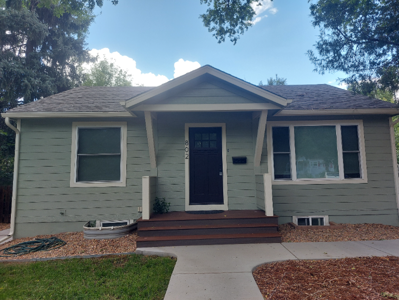 802 Smith St - Photo 3 of 21