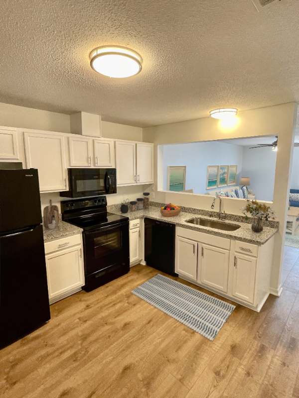 4821 N Cedar St - Photo 2 of 12