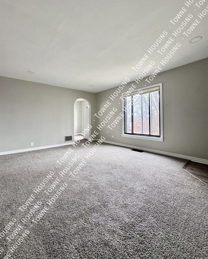 16 Knowlton Ave #25 - Photo 3 of 10