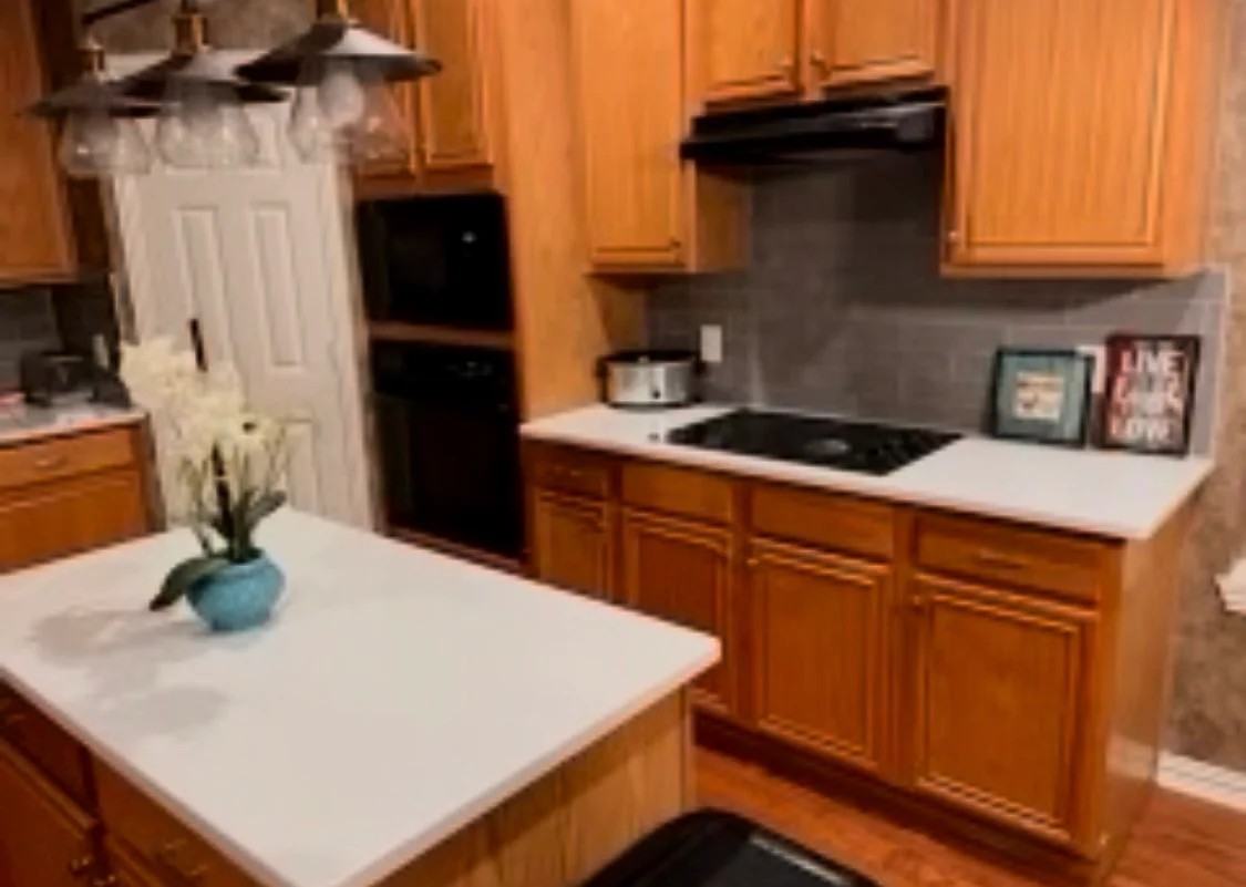 11820 Duxbury Dr - Photo 2 of 5