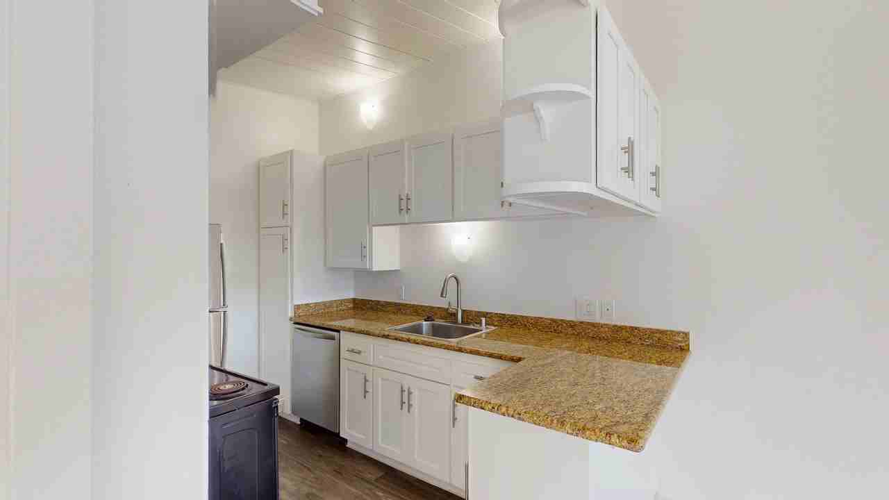 1222 Irwin St #1 - Photo 5 of 14