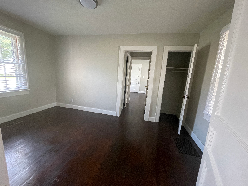 206 Eugene Rd - Photo 2 of 5