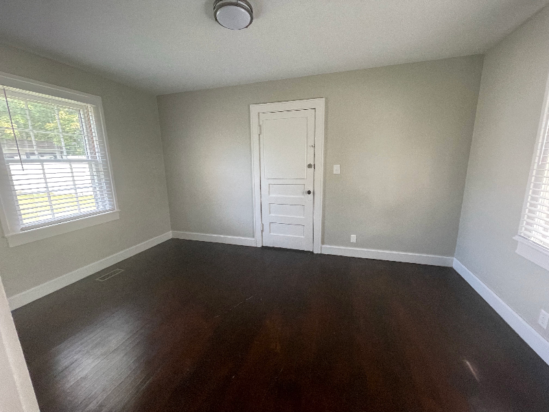 206 Eugene Rd - Photo 4 of 5