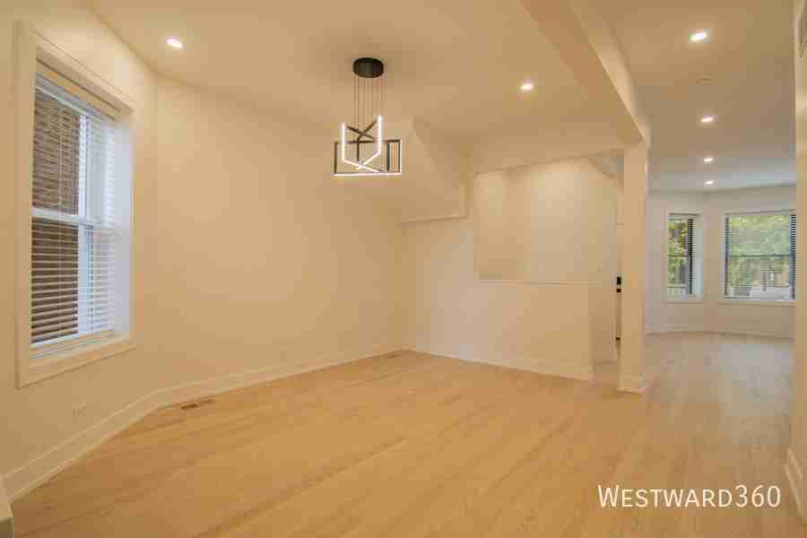 3720 N Racine Ave #1 - Photo 6 of 20