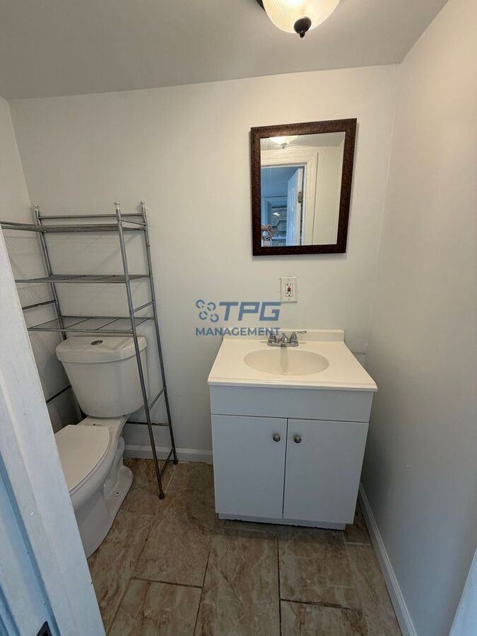 540 Marshall St #2 - Photo 5 of 7