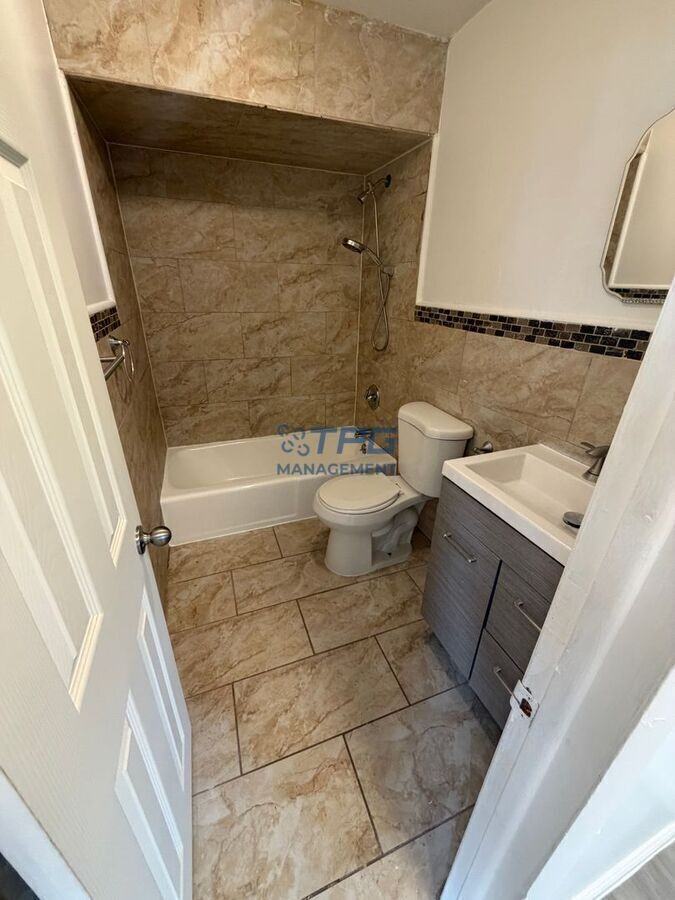 540 Marshall St #2 - Photo 7 of 7