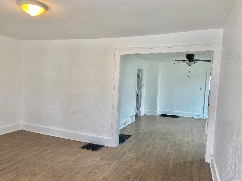 921 Watson St Sw #1 - Photo 7 of 11