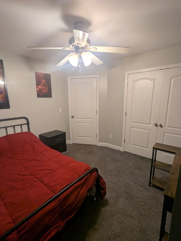 524 Rothwood Ave - Photo 2 of 11