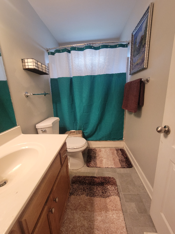 524 Rothwood Ave - Photo 3 of 11