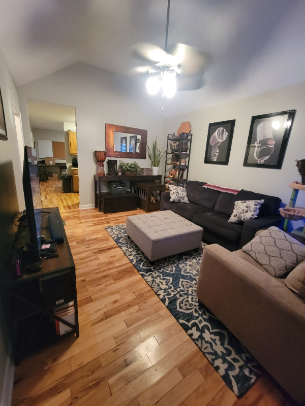 524 Rothwood Ave - Photo 5 of 11