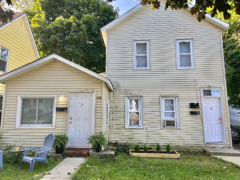 918 Watson St Sw #2 - Photo 2 of 14