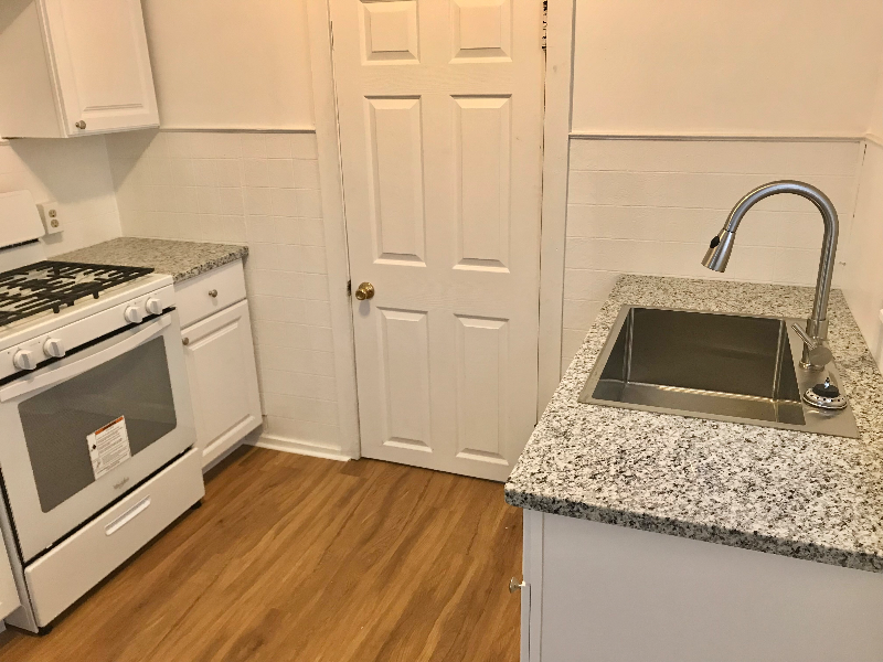 918 Watson St Sw #2 - Photo 3 of 14