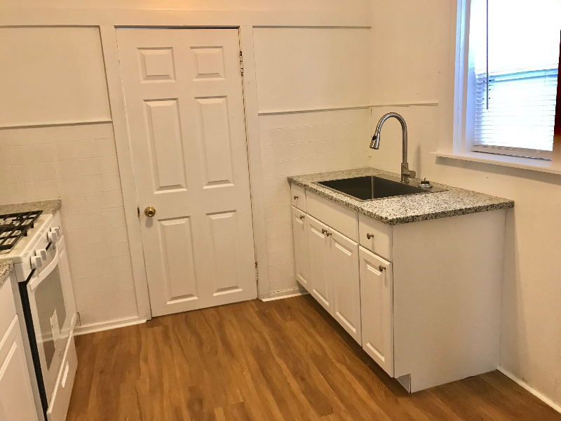 918 Watson St Sw #2 - Photo 4 of 14