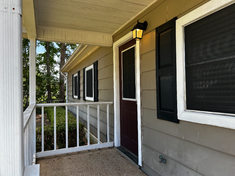 105 Cardinal St - Photo 2 of 20