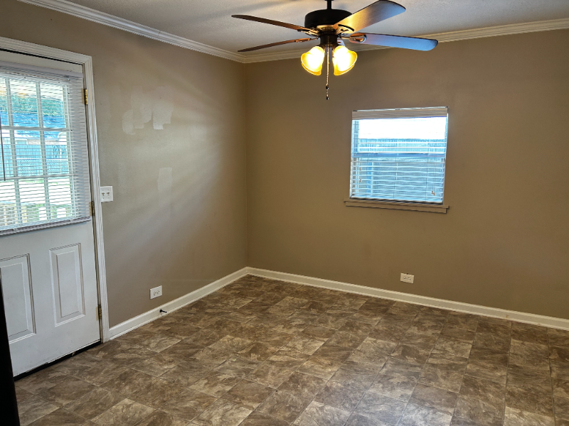 105 Cardinal St - Photo 5 of 20