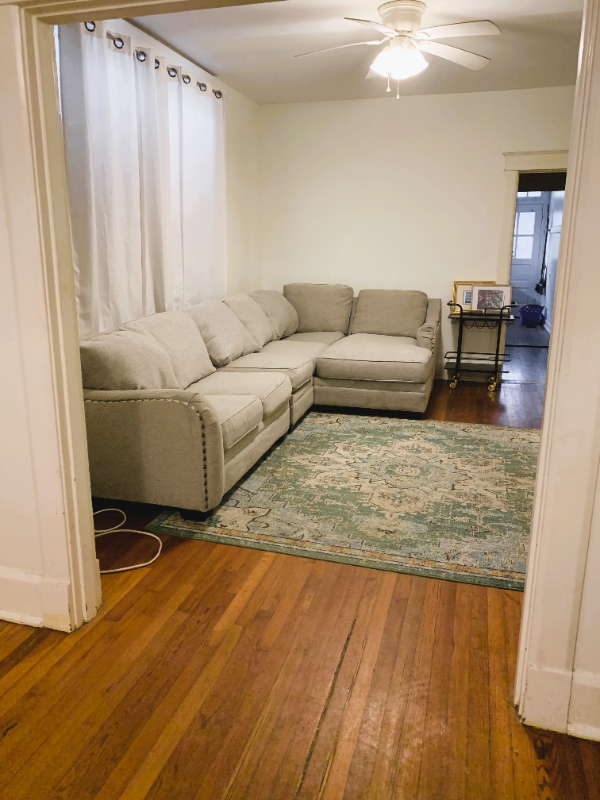1031 Broadway St - Photo 3 of 12