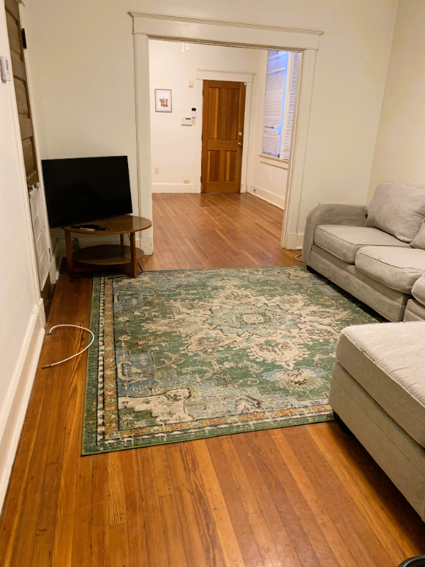 1031 Broadway St - Photo 4 of 12