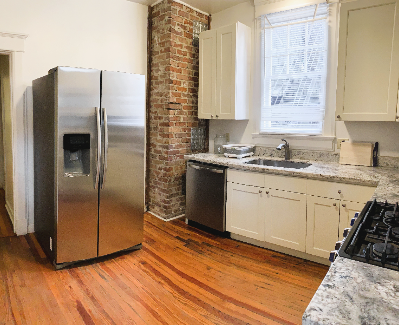 1031 Broadway St - Photo 6 of 12