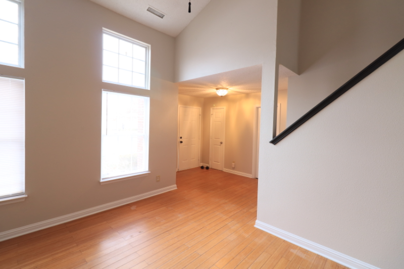 12803 Old Glory Dr - Photo 4 of 19