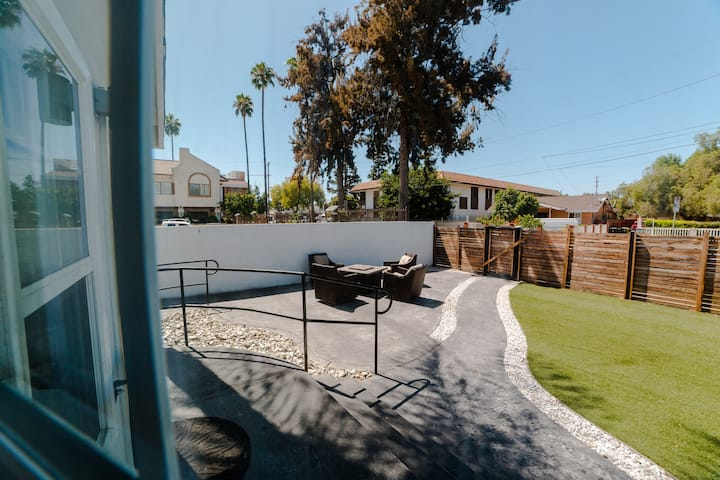 14836 Archwood St #14 - Photo 4 of 9