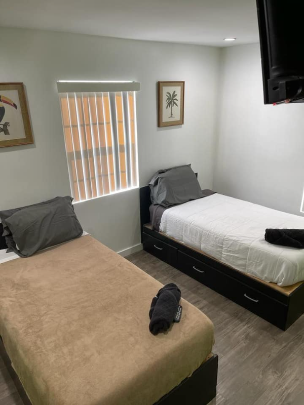 14836 Archwood St #14 - Photo 6 of 9