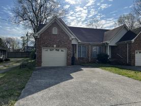 828 N Maple St - Photo 1 of 1