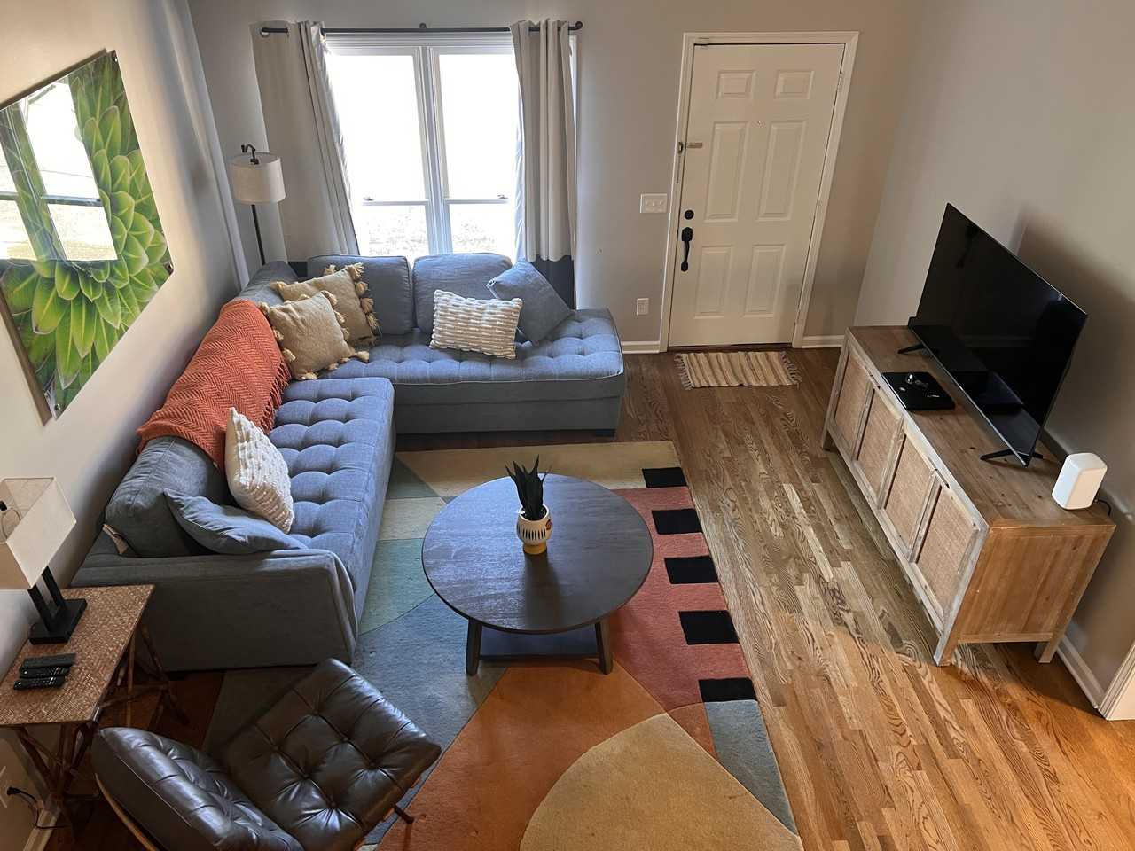 828 N Maple St - Photo 4 of 20