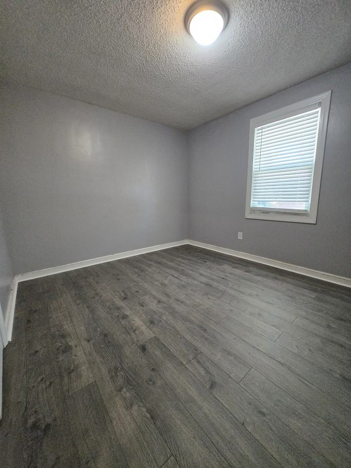 615 Lexington Ave #A - Photo 4 of 13