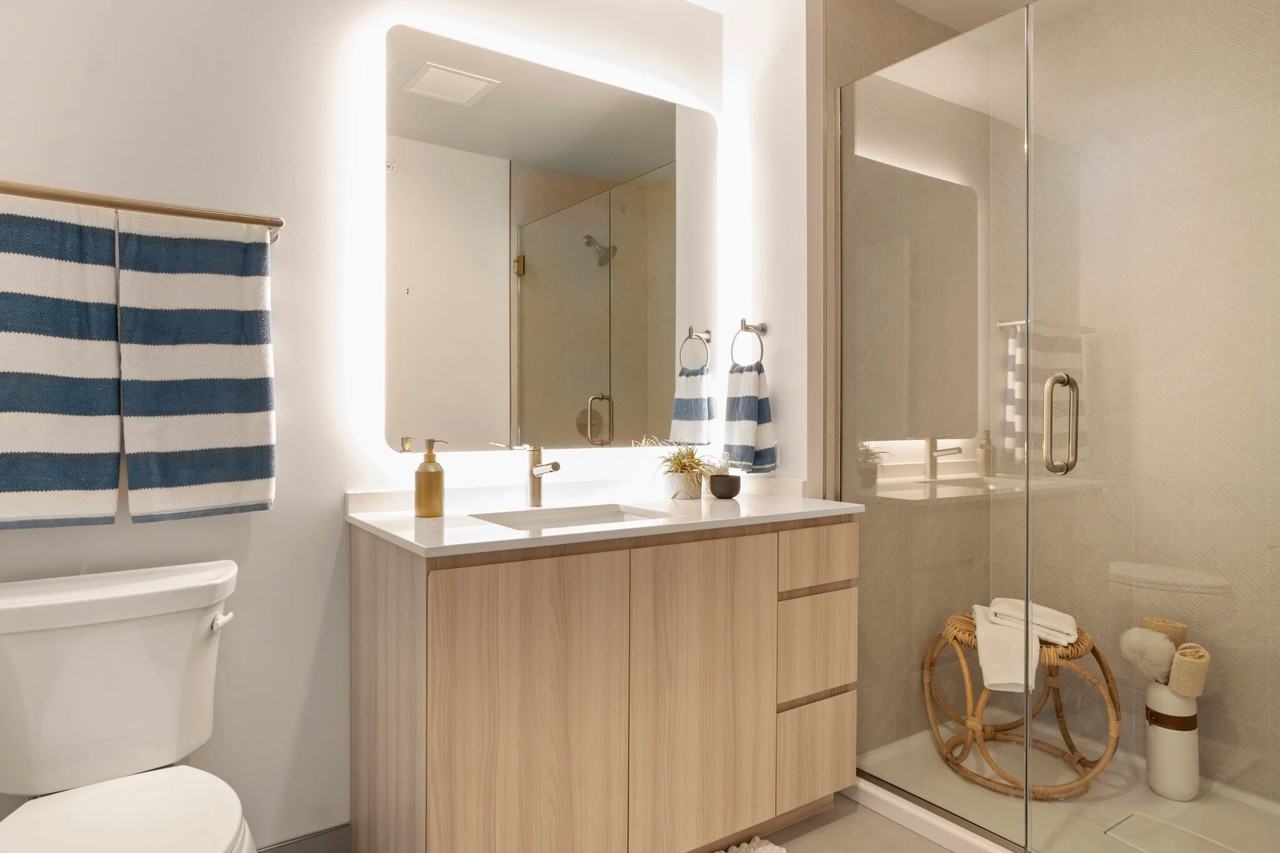 508 S Damen Ave - Photo 5 of 12