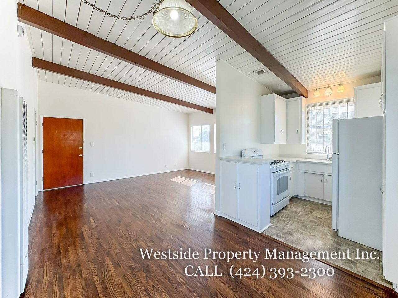 5319 Inglewood Blvd #9 - Photo 2 of 17