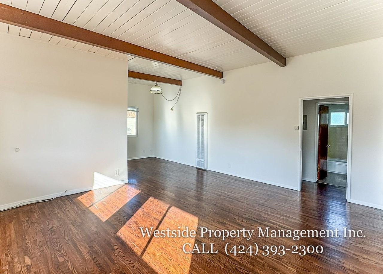 5319 Inglewood Blvd #9 - Photo 5 of 17