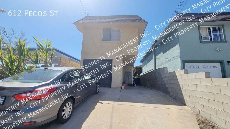 612 Pecos St - Photo 2 of 16