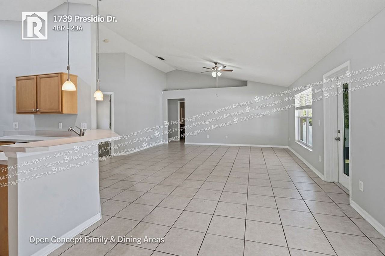 1739 Presidio Dr - Photo 6 of 19