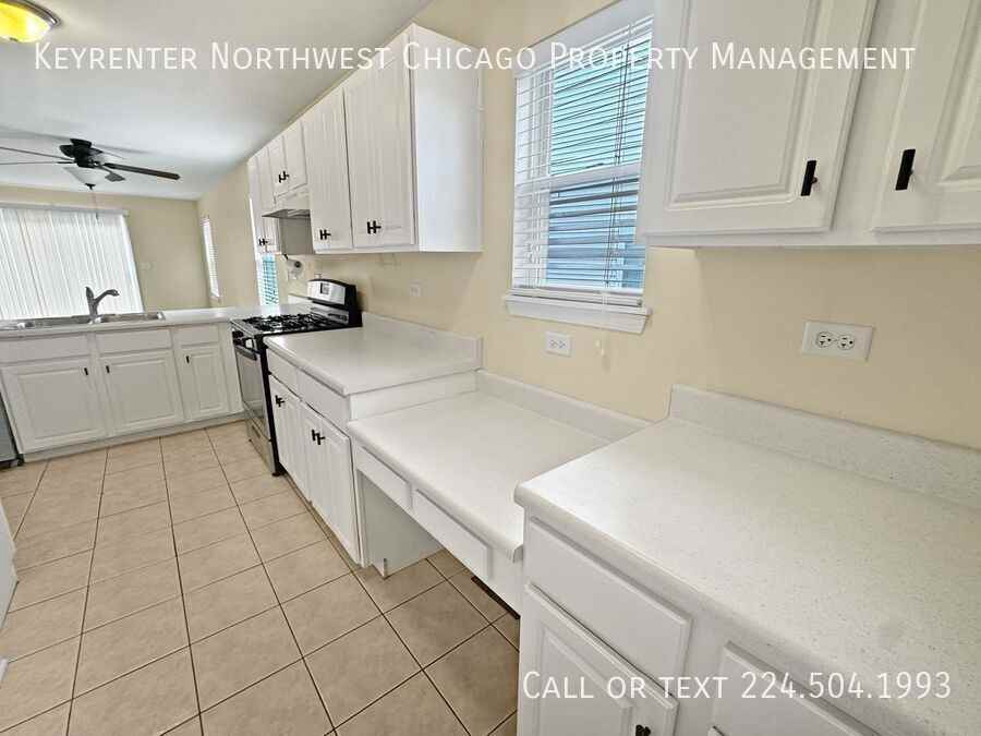 790 Wedgewood Cir - Photo 4 of 20