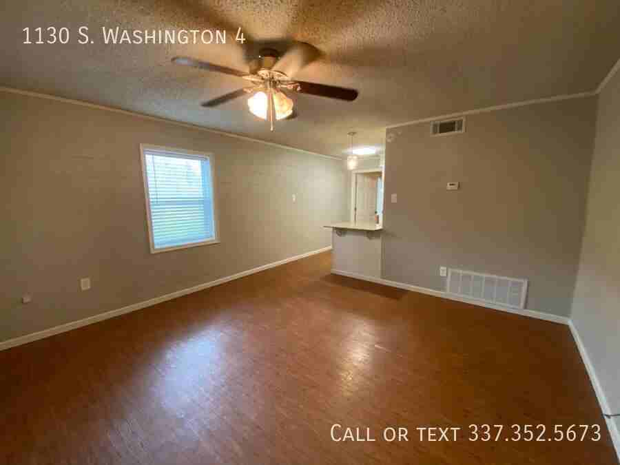 1130 S. Washington 4 - Photo 2 of 6