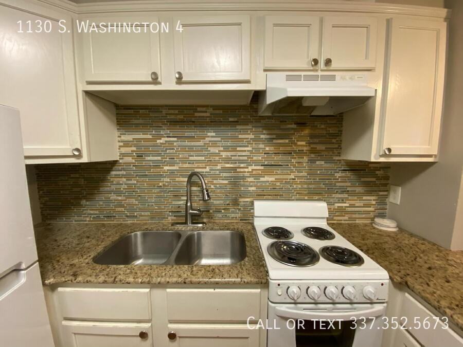 1130 S. Washington 4 - Photo 4 of 6