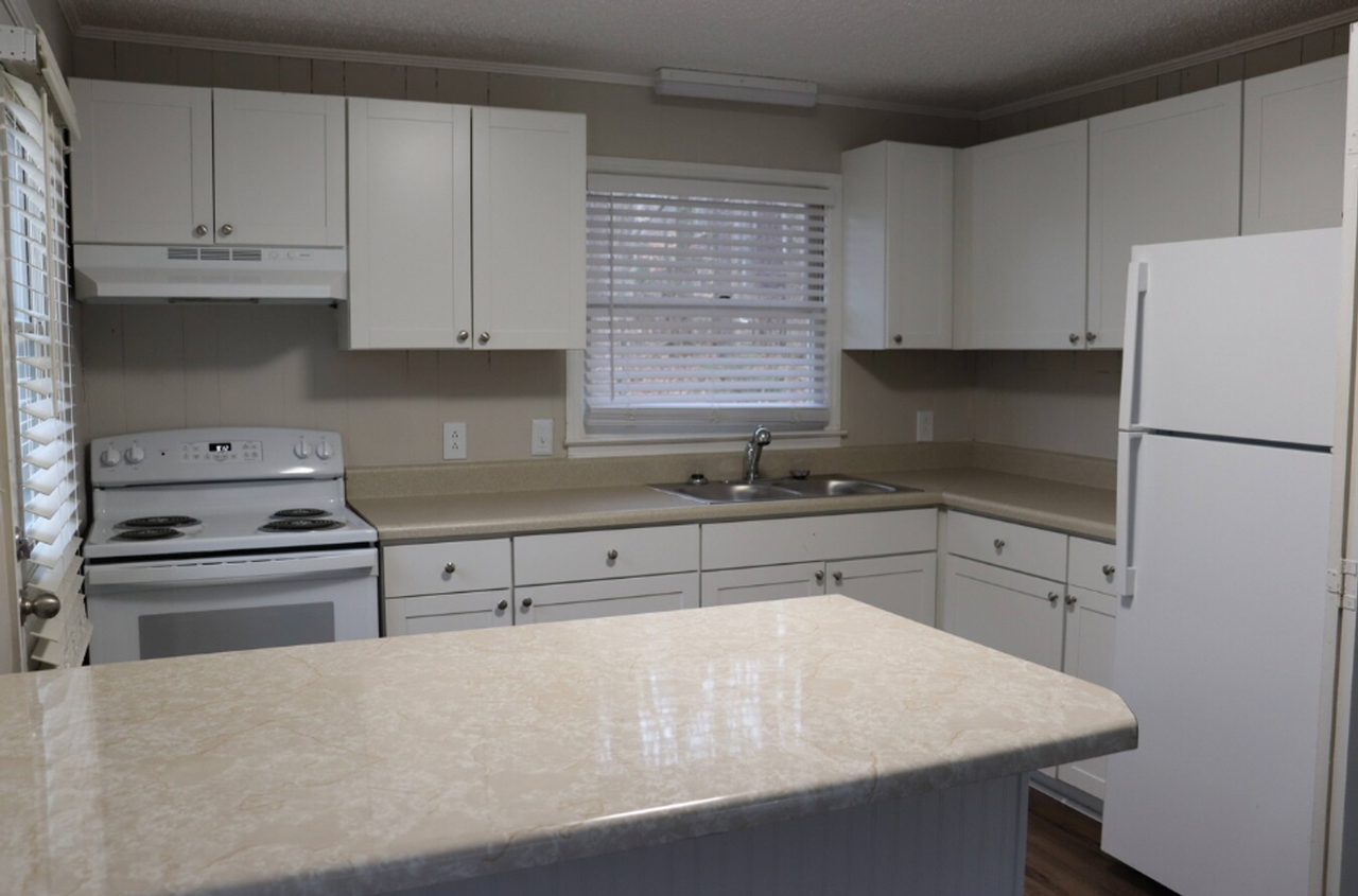 127 Allendale Dr #127A - Photo 3 of 9