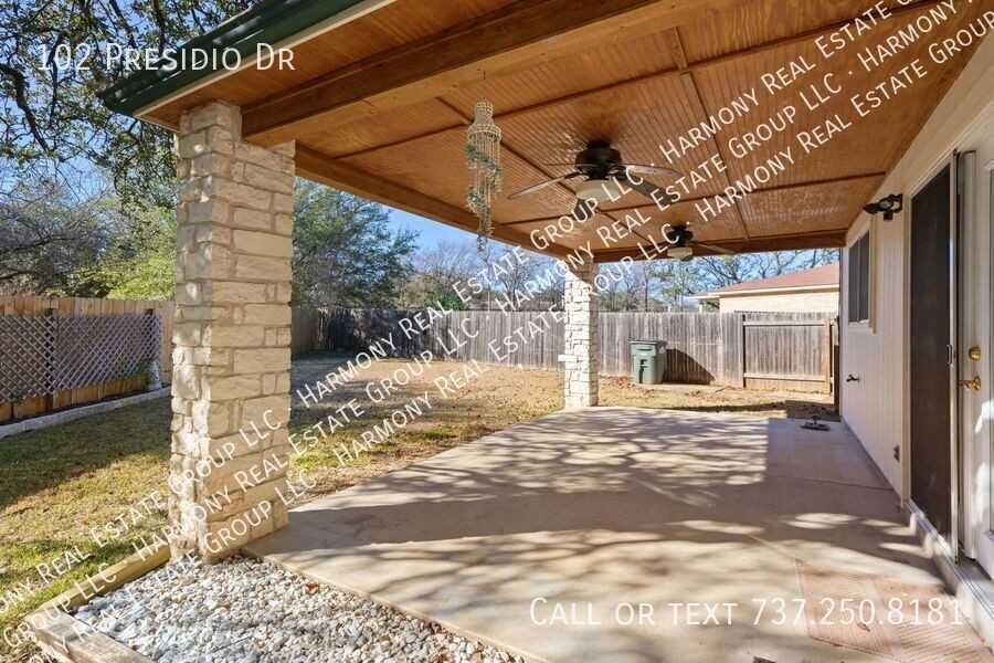 102 Presidio Dr - Photo 7 of 22