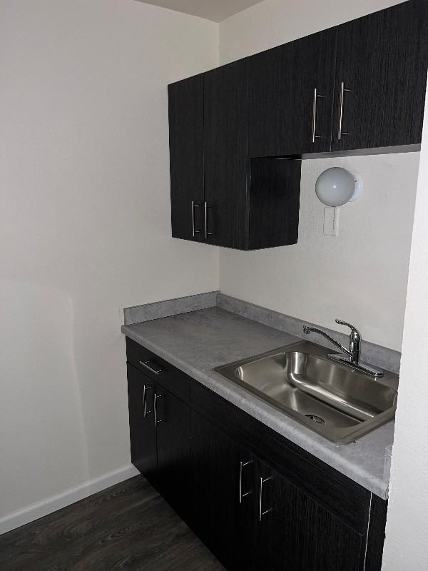 2919 W Wisconsin Ave - Photo 2 of 8