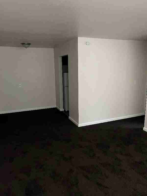 2919 W Wisconsin Ave - Photo 7 of 8