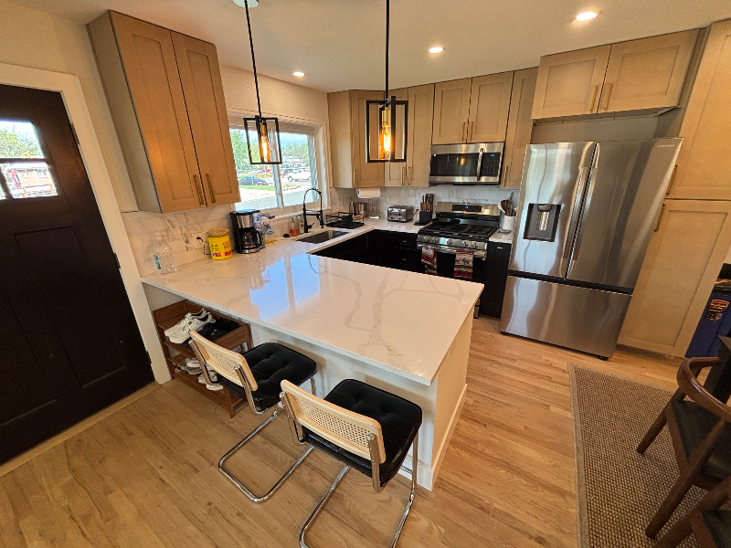 11000 Larry Dr - Photo 3 of 8