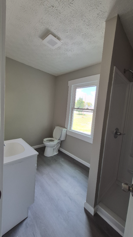 912 Riverview Ter #912UPPER - Photo 6 of 12